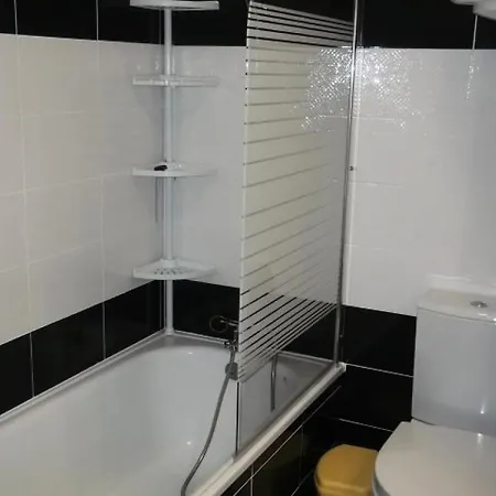 Apartment Rond-point-pistes Ii - Maxi 4 Pers. N° 55b Au Rond Point Des Pistes 2 Mae-7264 *
